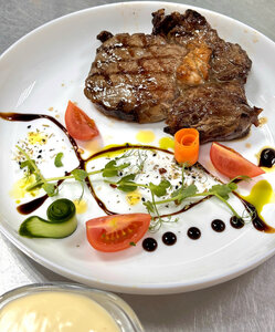 СТЕЙК - ГРИЛЬ ИЗ ТЕЛЯТИНЫ (Grilled veal steak)