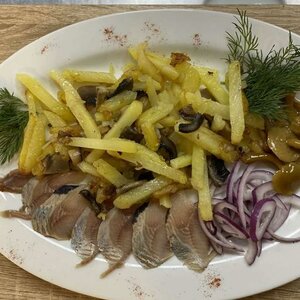 Картофель жареный с грибами