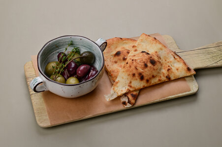 Оливки, маслины