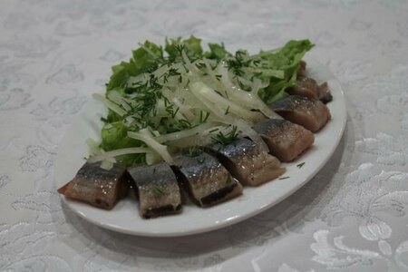 Сельдь с луком