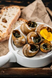 Улитки по-бургундски