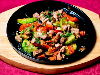 Баранина, тушеная с овощами