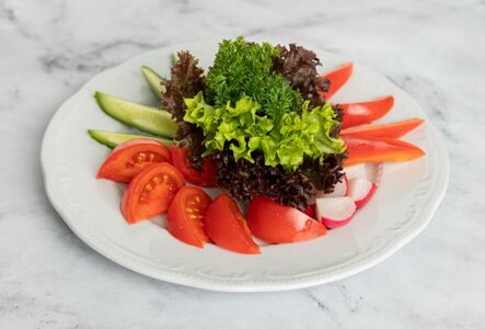 Ассорти из сезонных овощей